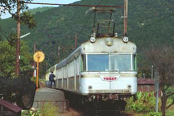 �u���炳���v�X