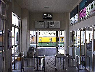 ���։��w���D��